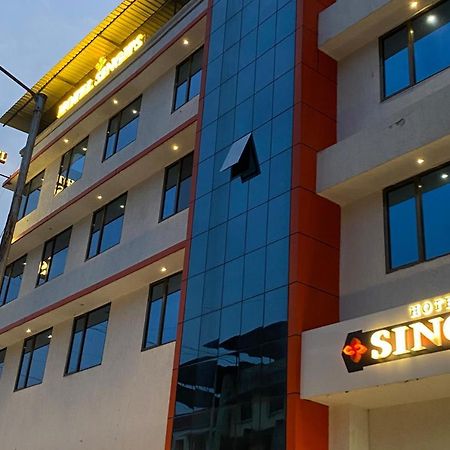 Hotel Singh'S By Wb Inn, Vashi, Нави Мумбай Екстериор снимка