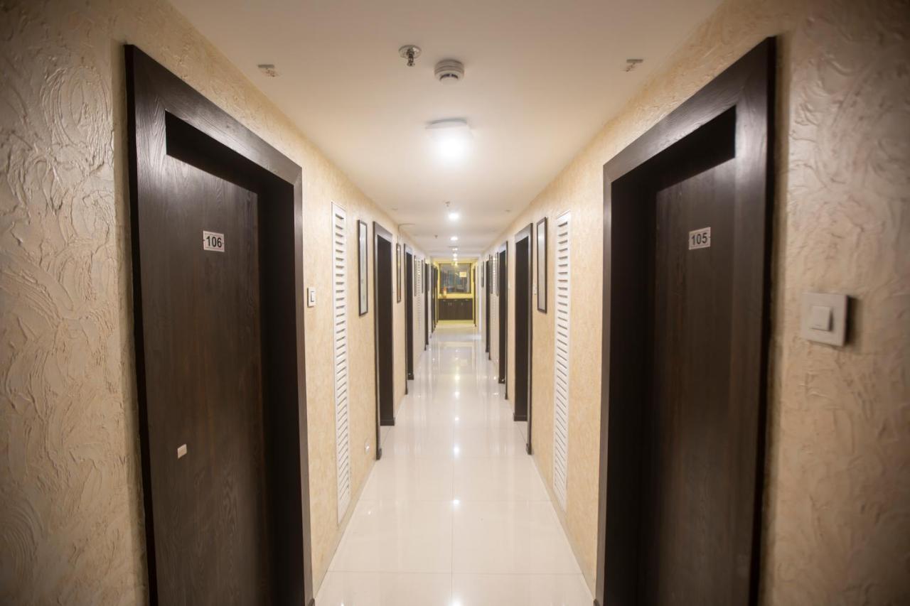 Hotel Singh'S By Wb Inn, Vashi, Нави Мумбай Екстериор снимка