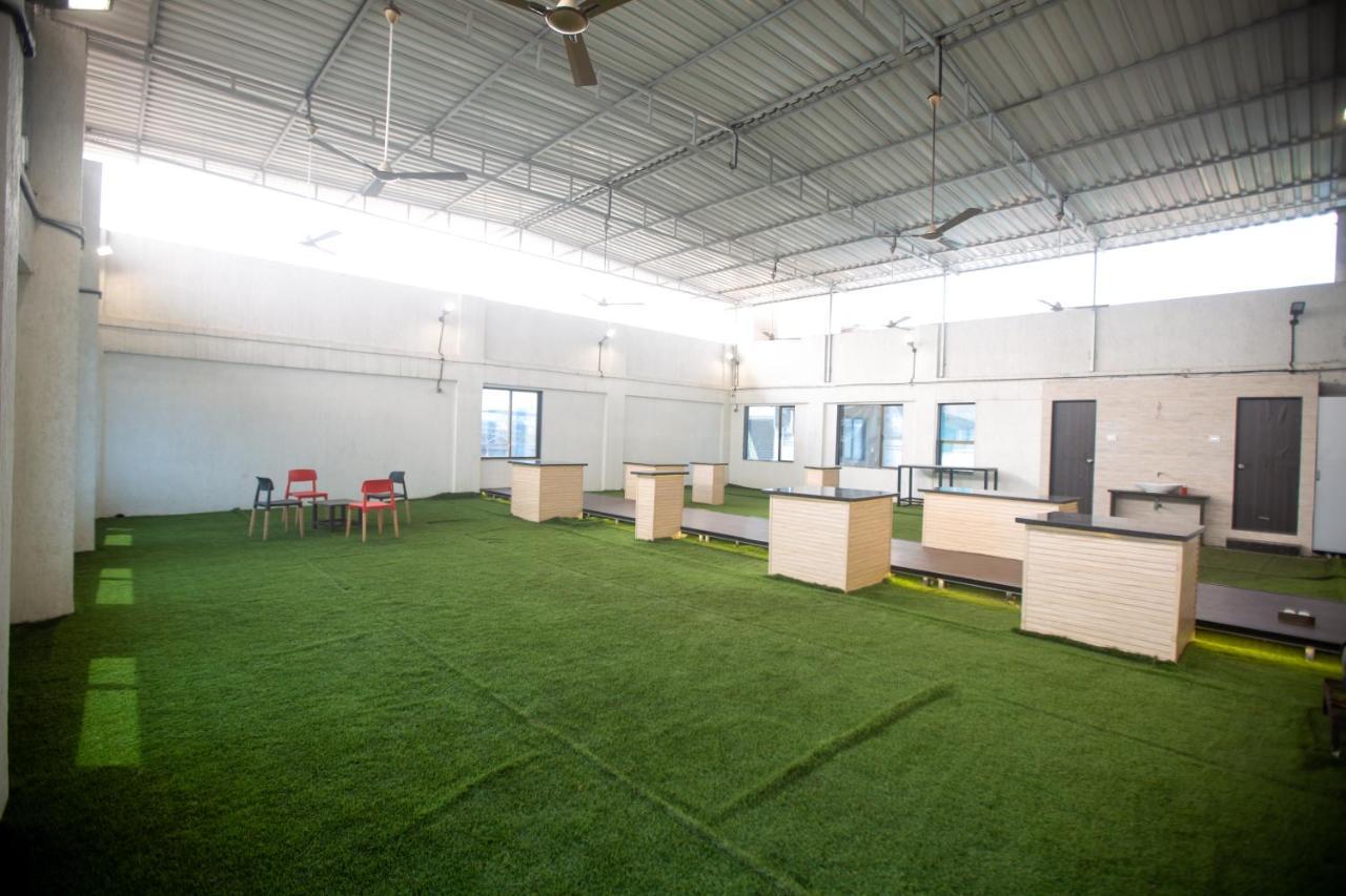 Hotel Singh'S By Wb Inn, Vashi, Нави Мумбай Екстериор снимка